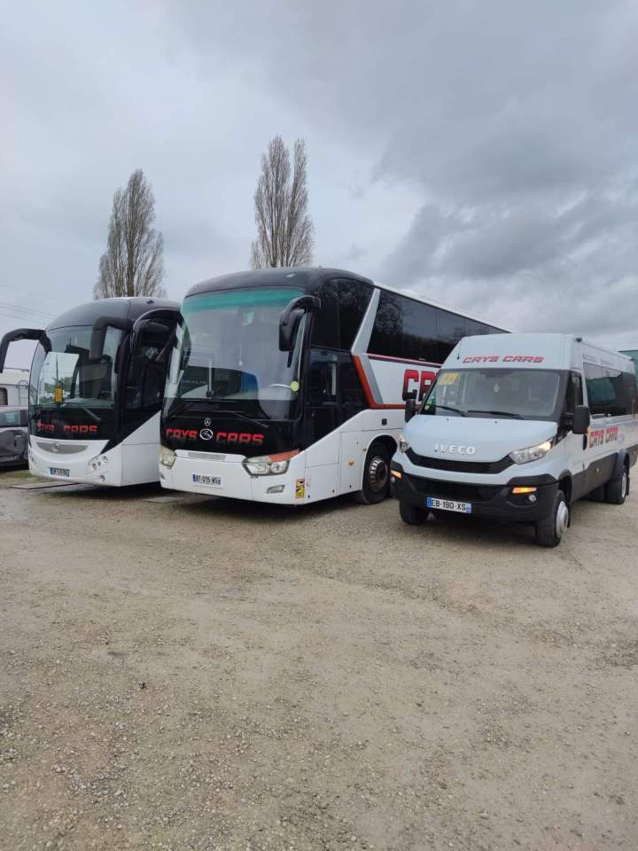 Location bus et minibus IVECO Essonne