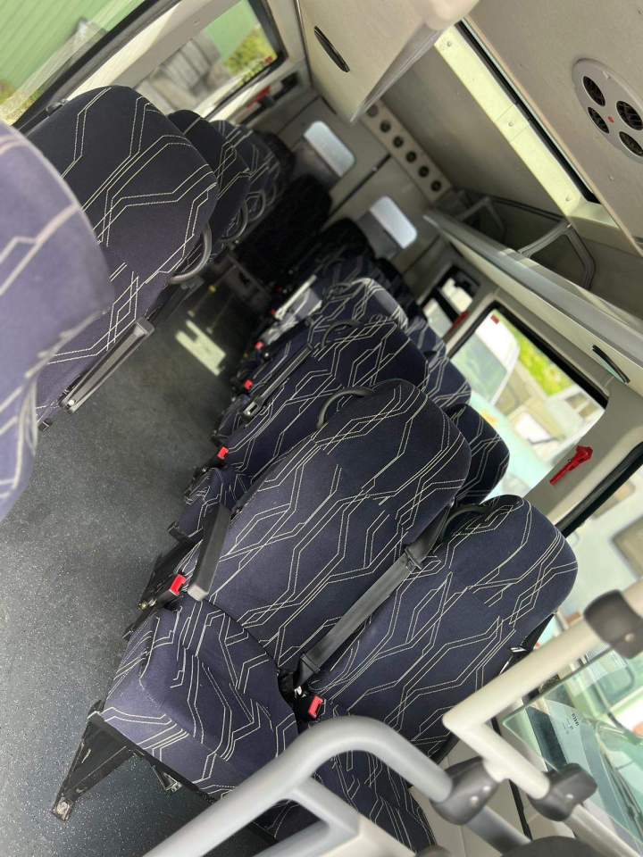 Intérieur minibus IVECO Daily Essonne