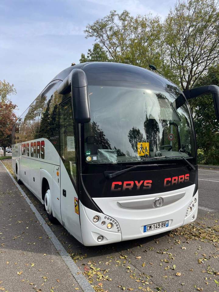 Autocar de GT IVECO MAGALYS à Essonne